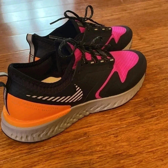 nike odyssey react colors